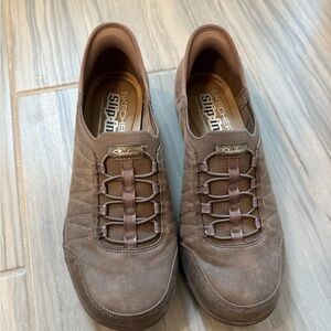 Skechers Women's Brown Slip-ins size 9